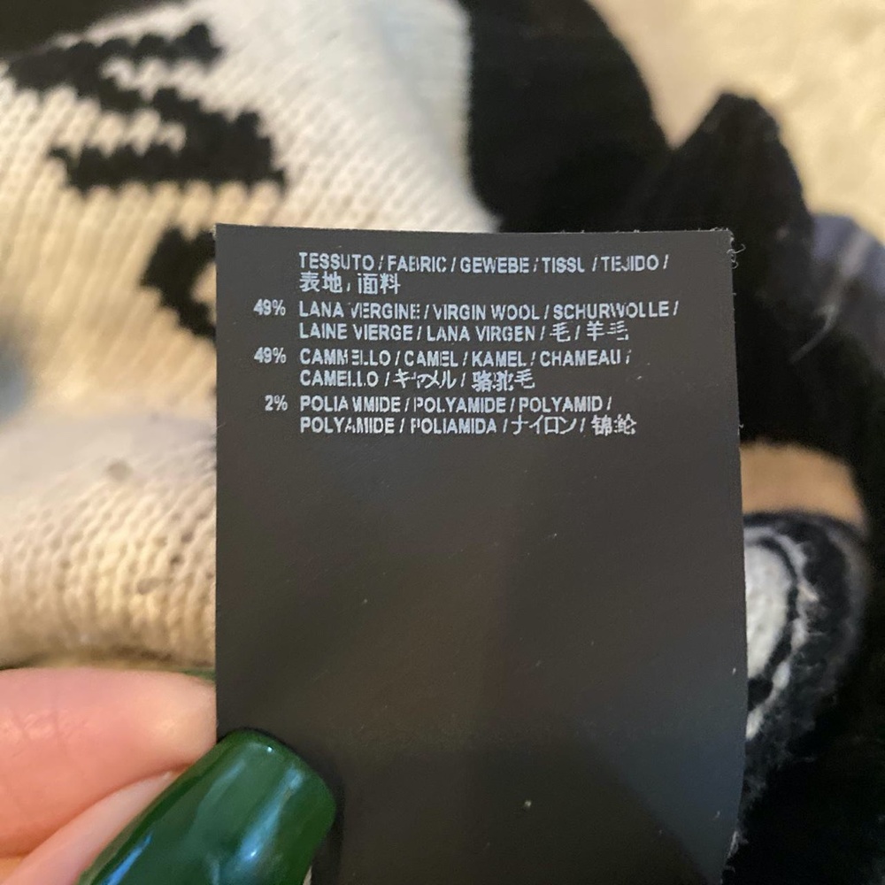 Balenciaga Black and White Logo Sweater - Picture 2 of 6